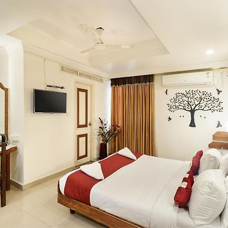 Octave Church Inn Bangalore Extérieur photo