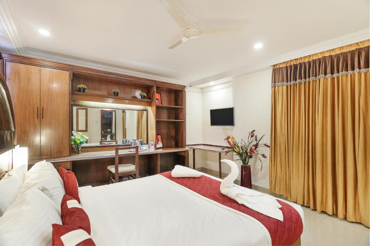 Octave Church Inn Bangalore Extérieur photo