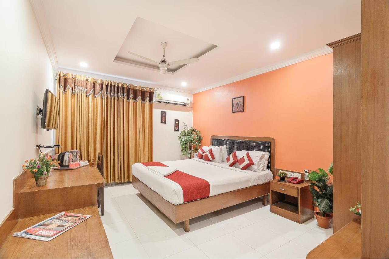 Octave Church Inn Bangalore Extérieur photo